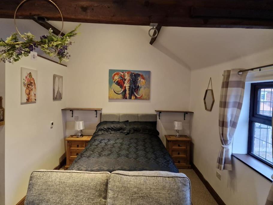Joiners Arms - Studio Apartments Маркет-Дрейтон Екстер'єр фото